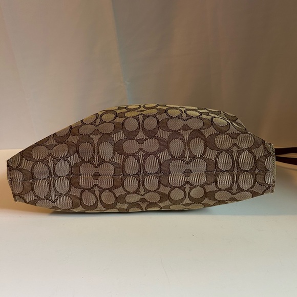 Vintage | Coach | Large Signature C Crossbody File Bag | Brown/Maroon - Picture 6 of 13